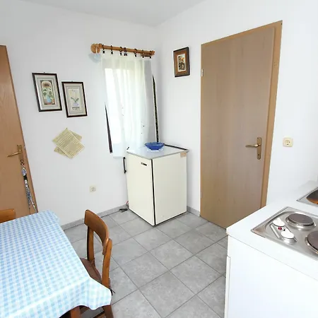 Rosanna Apartment *