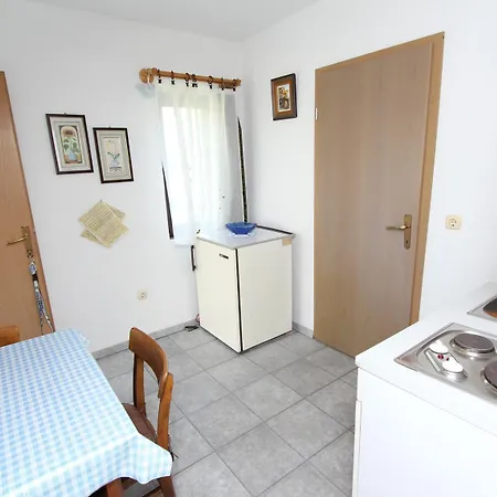 Rosanna Apartman *